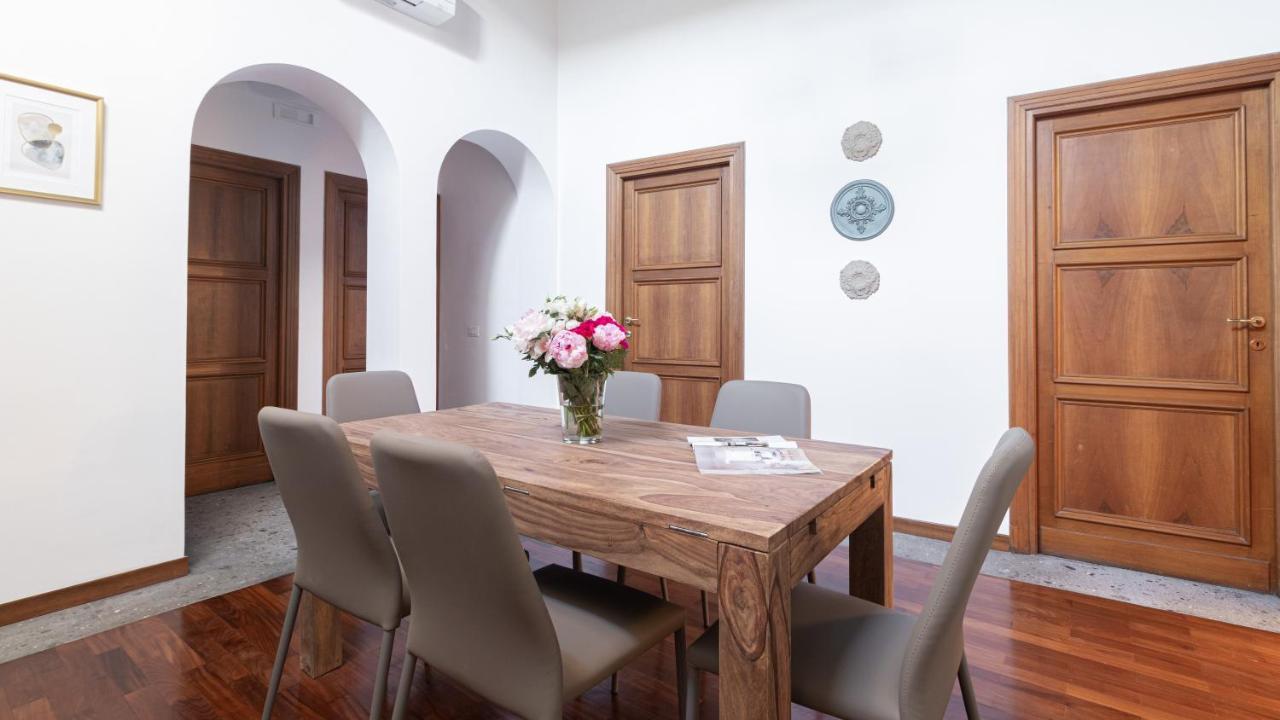 Italianway - Barberini Elegantia Apartments Roma Ngoại thất bức ảnh