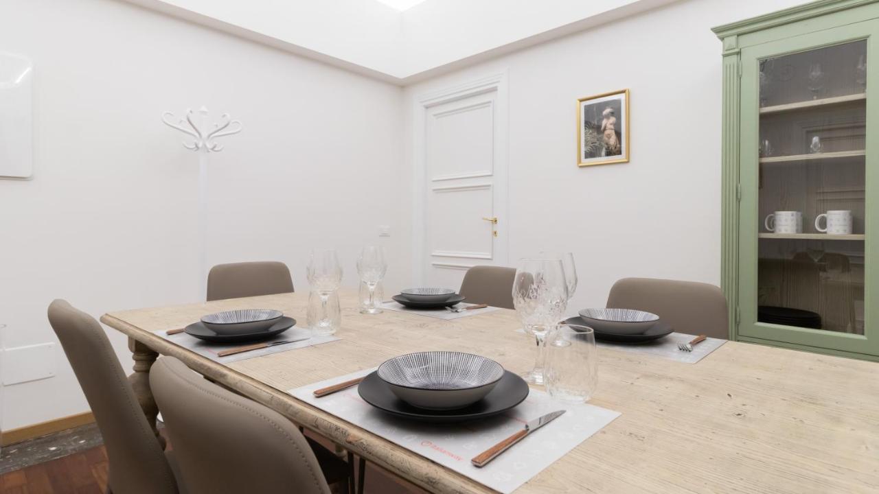 Italianway - Barberini Elegantia Apartments Roma Ngoại thất bức ảnh